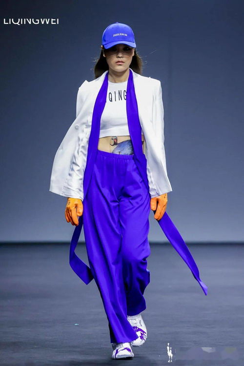 学霸高质量看秀，国货日用穿搭魅力满分